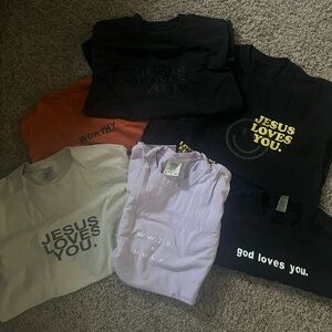 Christian Tees Lot. Size small. HWLF and Jesus Loves you. 5 shirts & 1 hoodie